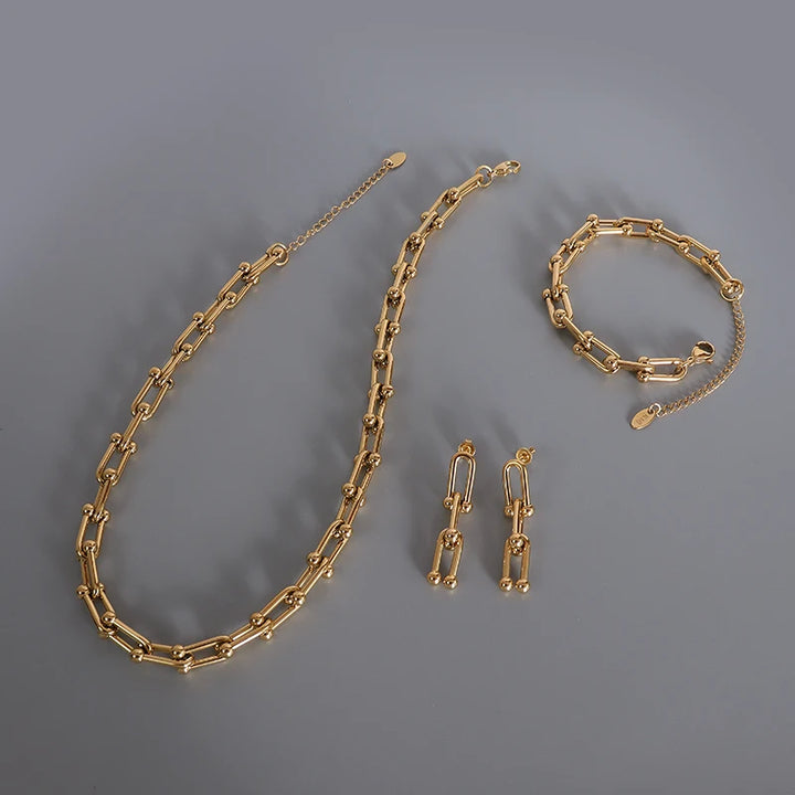 Golden Horseshoe Set