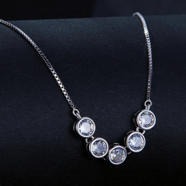 Allura Necklace (Moissanite)