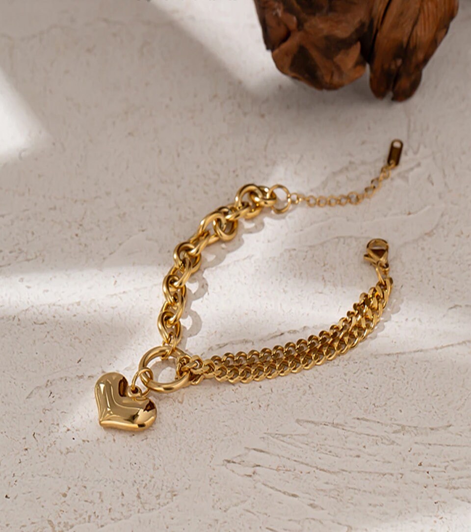 Viena Chunky Heart Bracelet