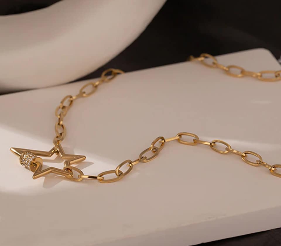 Stella Carabiner Star Necklace