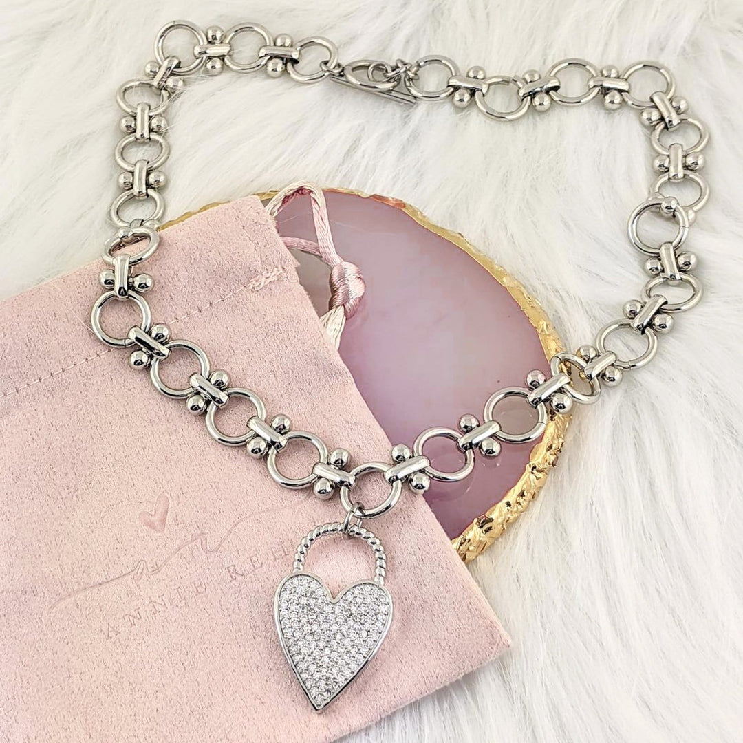 18kt Gold Plated Chunky O Chain Necklace with Heart.