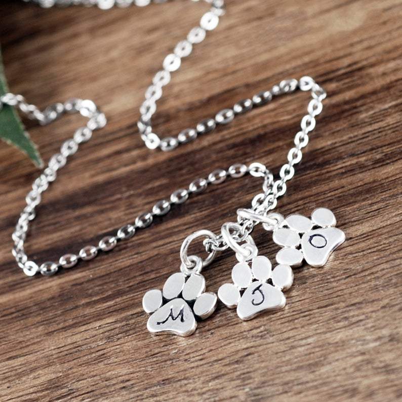 Personalized Dog Mom Necklace.