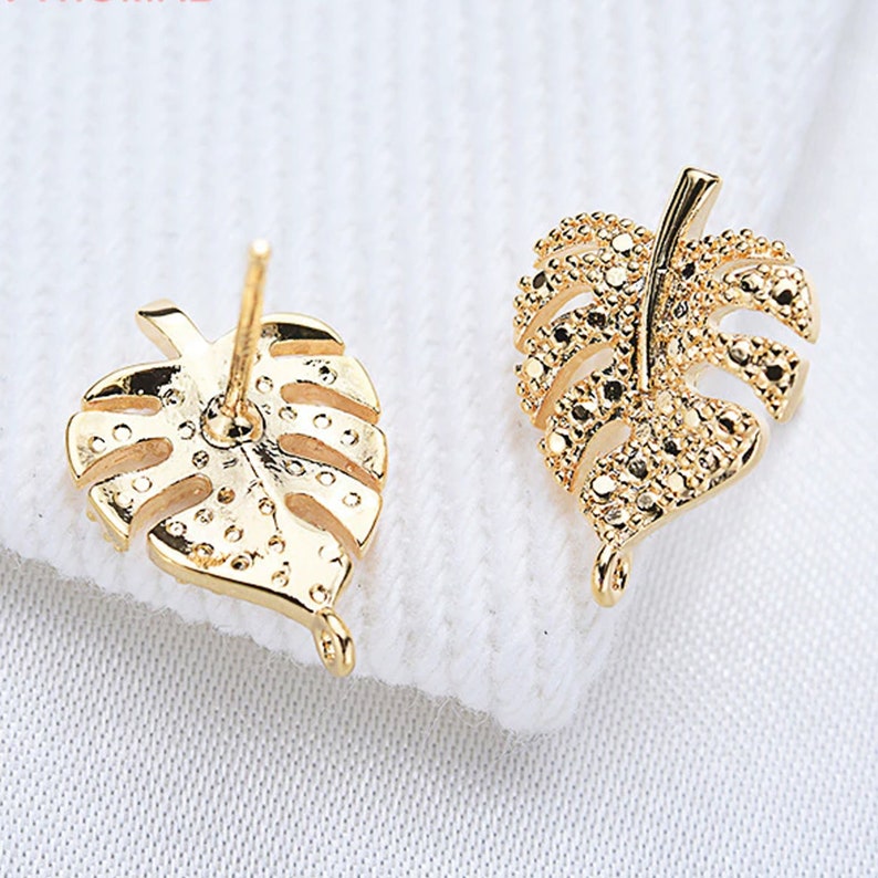 Leaf Stud Earrings - 24kt Gold Plated.