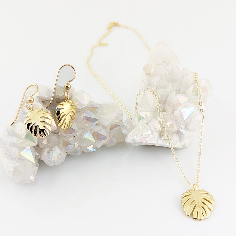 Dainty Gold Leaf Earrings.
