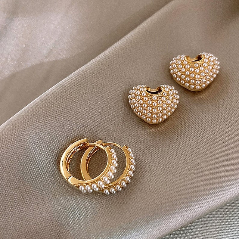 Dangling Heart Pearl Earrings.