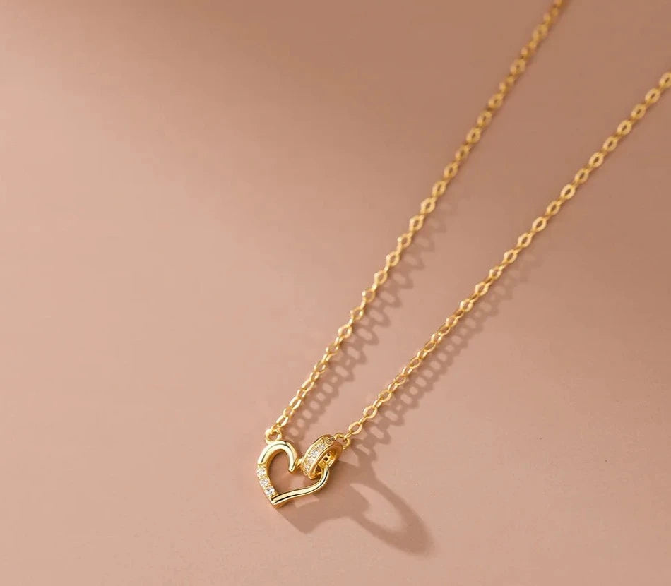 Lila Necklace (Sparkling Heart with CZ)