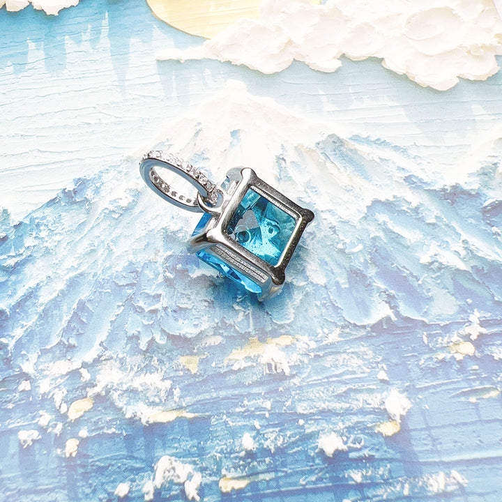 Zaria Charm (Celestial Blue Gem)