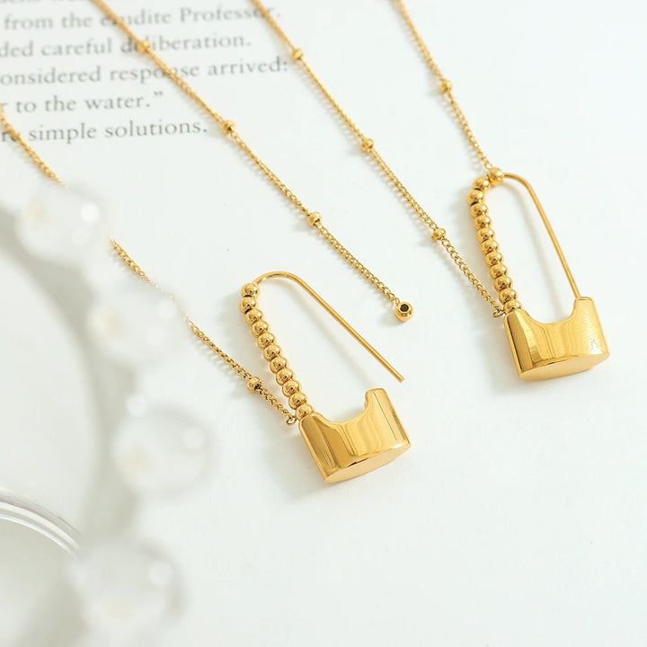 Safety Pin Lock Necklace