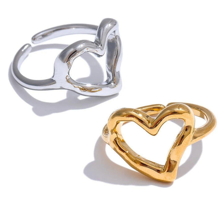 Amore Ring (Open Heart)