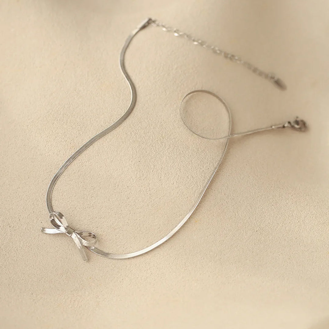 Rella Bow Necklace