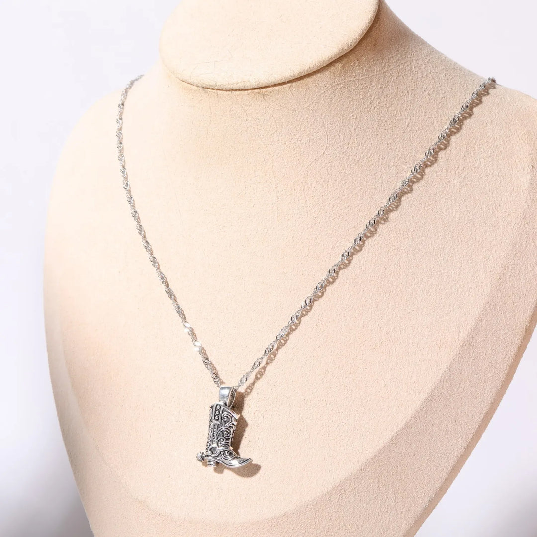 'Walkin' Free' Necklace