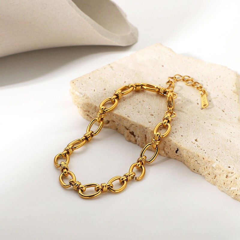 18k Stainless Steel Gold Oval Link Bracelet