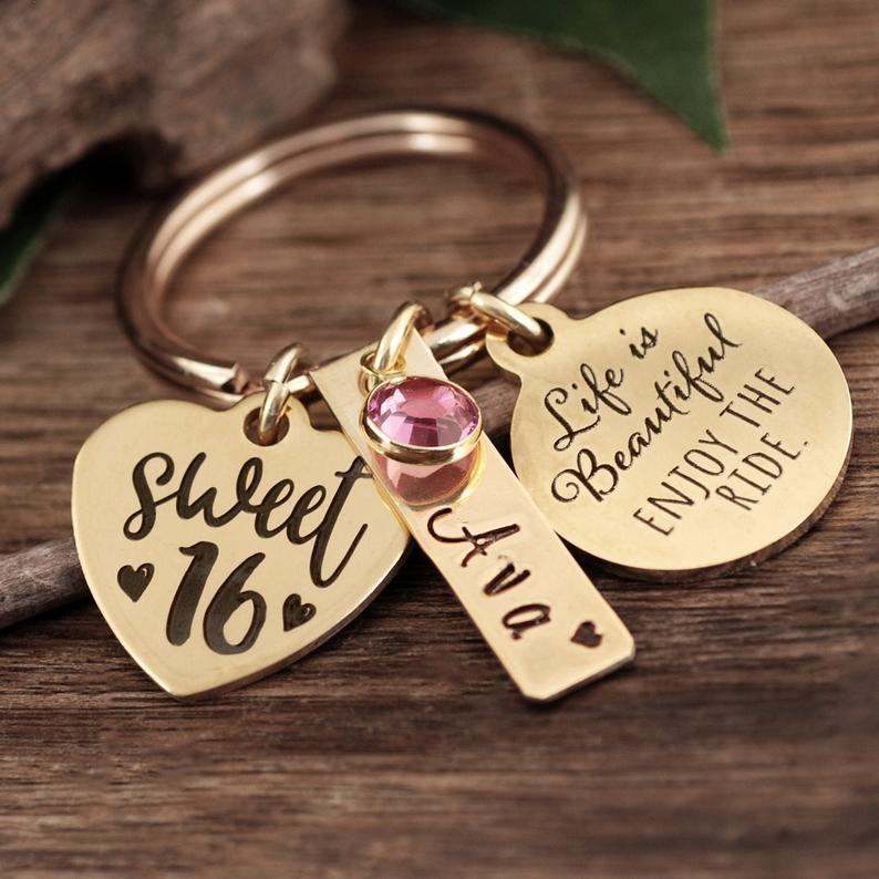 AUNOOL Sweet 16 Gifts for Girls Bracelet 16th Birthday Gifts for Girls  Daughter Granddaughter Niece Teenage Girls, 16 Year Old Girl Gifts for  Birthday Happy 16th Birthday 