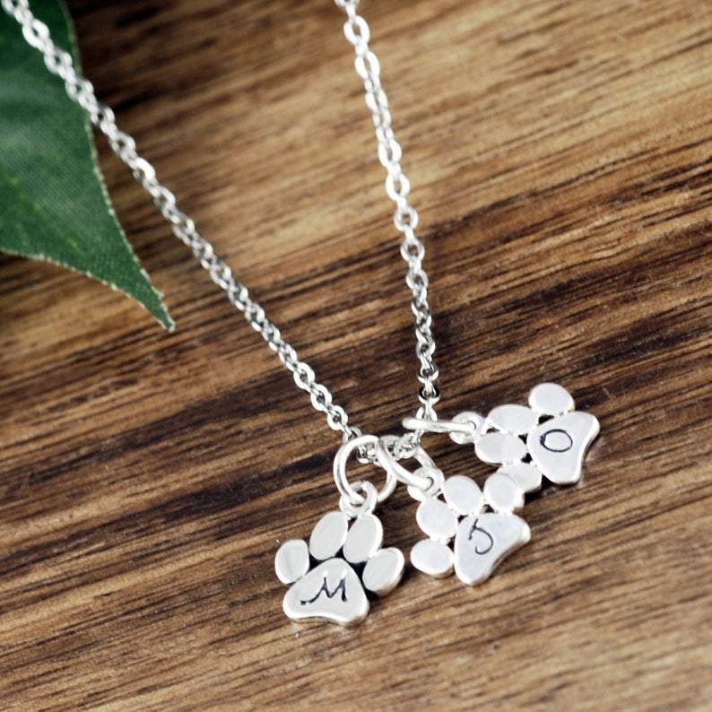 Personalized Dog Mom Necklace.