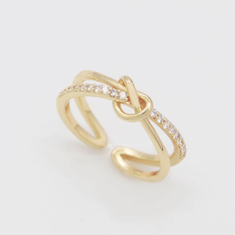 Gold Twisted Knot Ring